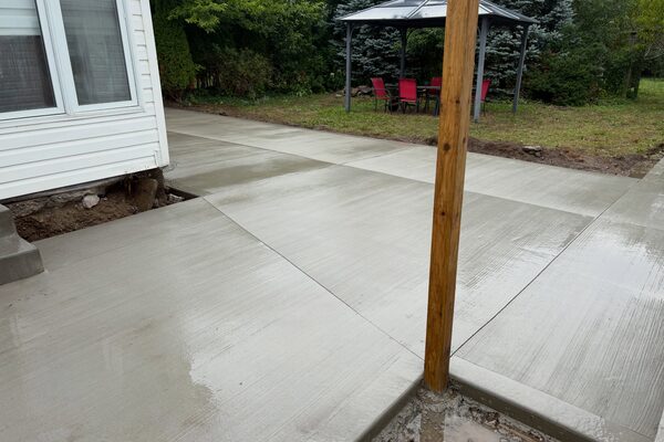 Backyard Patio Slab — concrete work by Cascade Concrete Works